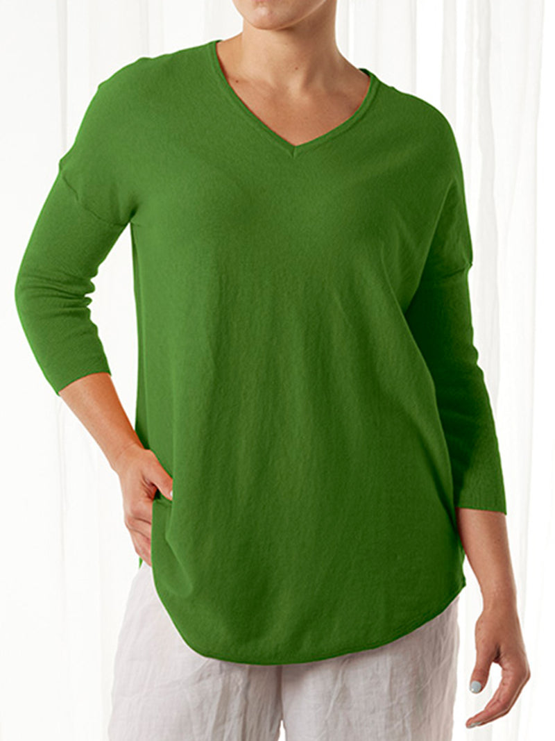 BRIDGE & LORD CURVED HEM VEE PULLOVER