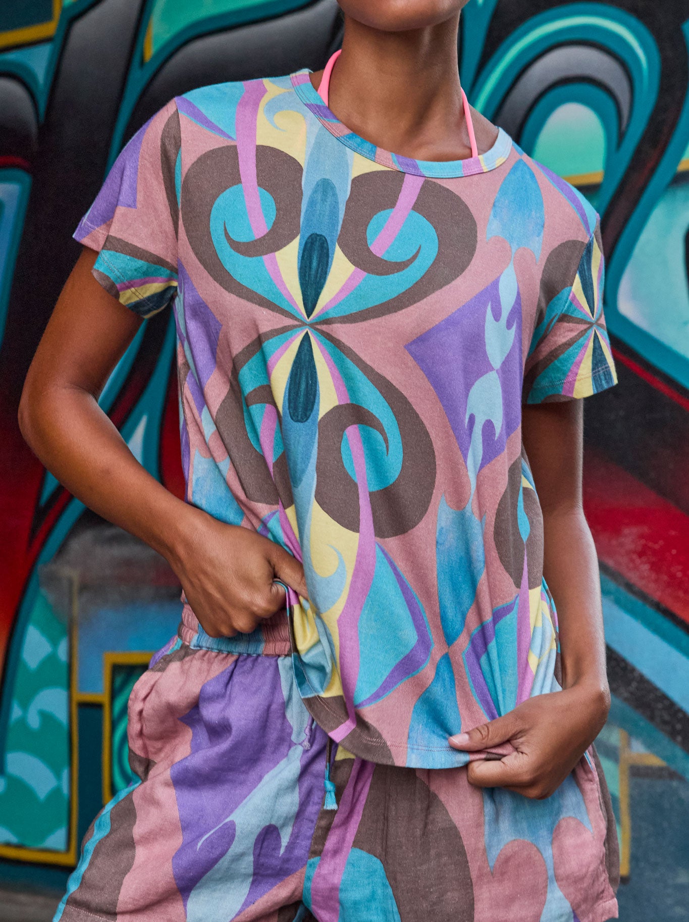 CIRCULAR BY M.A DAINTY CITY TEE