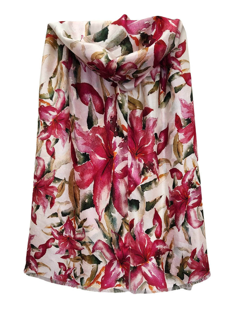 DIRECTIONS INTERNATIONAL WOMAN IN LOVE SCARF