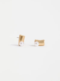 ELK AHAS STUD EARRING
