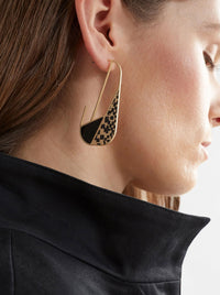 ELK MOND HOOP EARRING