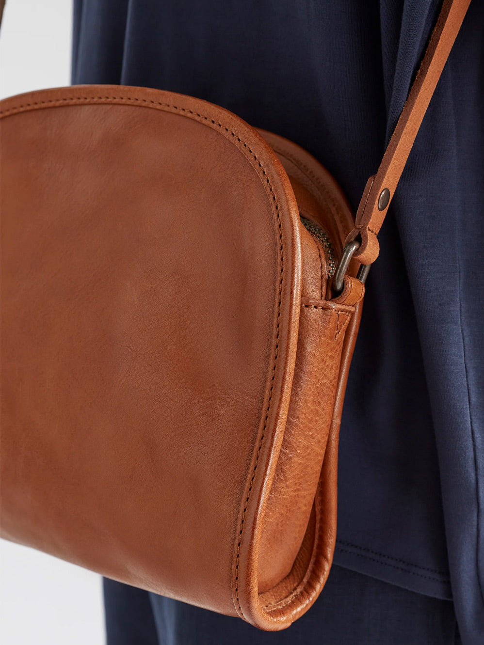 ELK KURVA MESSENGER BAG