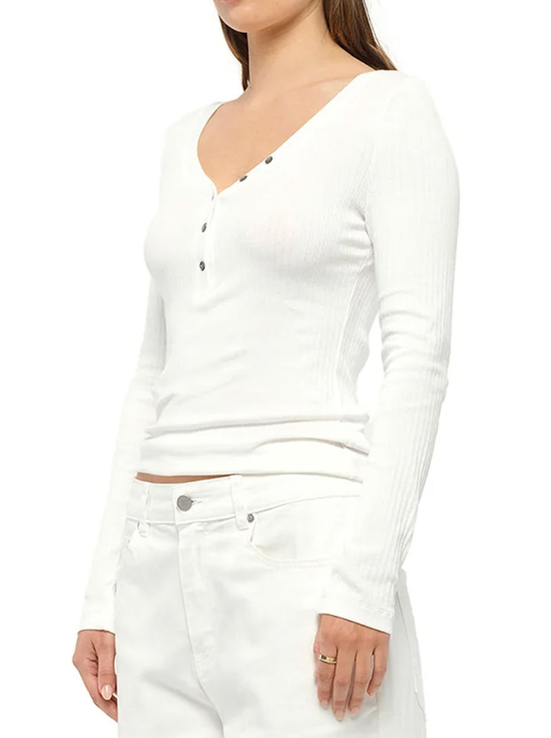 JAC AND MOOKI HARLOW HENLEY