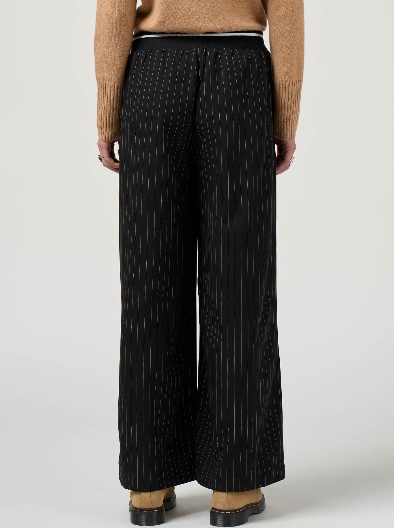 MADLY SWEETLY TRAX PANT