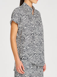 MELA PURDIE SOFT STAND SHIRT
