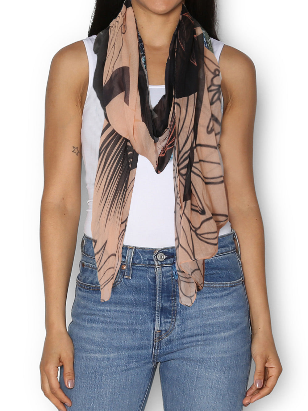 THE ARTISTS LABEL LEILANA SCARF