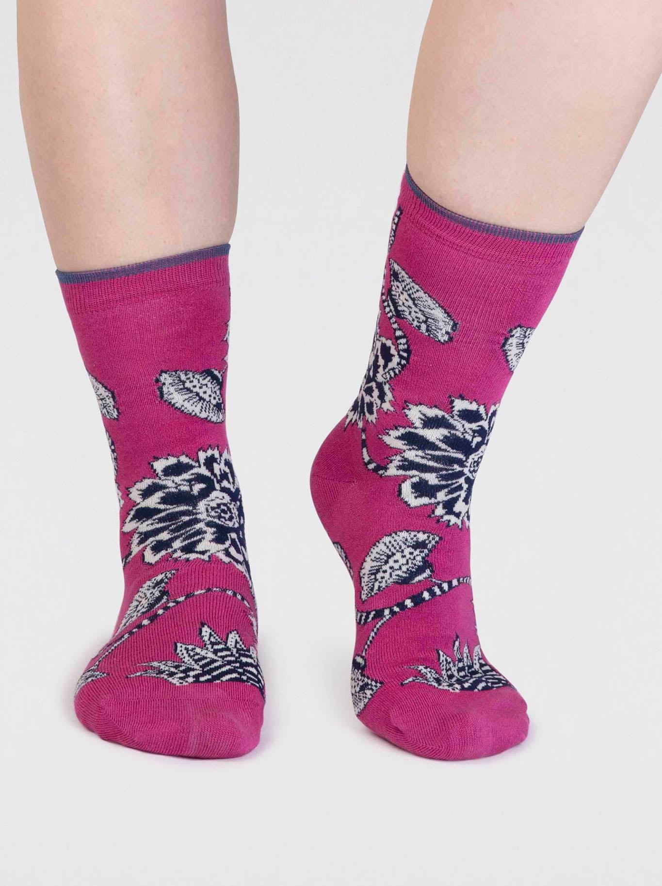 THOUGHT 4 PACK HAPPY THINGS BOX OF ORGANIC COTTON SOCKS