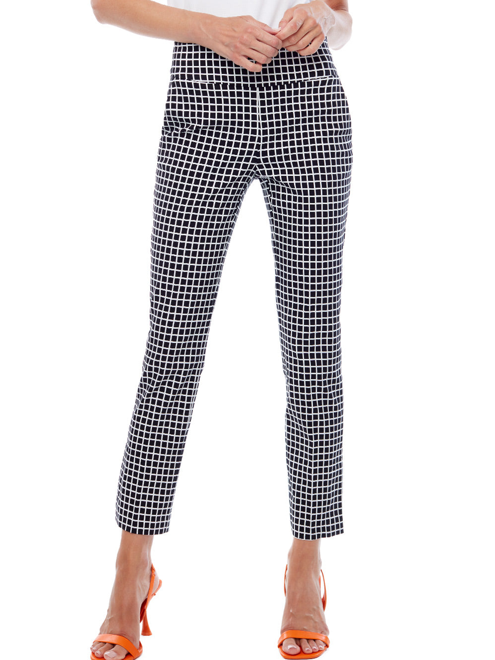 UP! SLIM LEG PANT