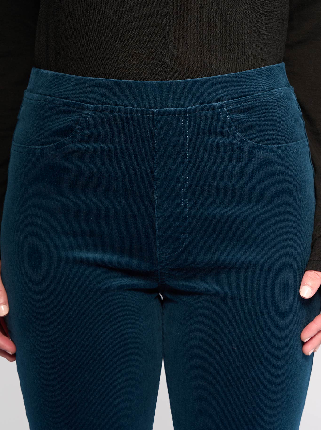 VASSALLI SLIM LEG CORD PULL ON PANT