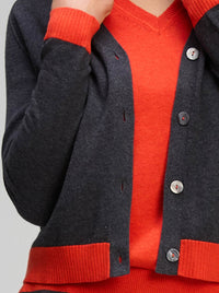 ZAKET & PLOVER ESSENTIAL V NECK CARDI