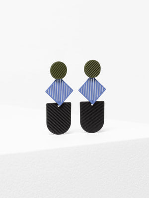 ELK OVEK EARRING