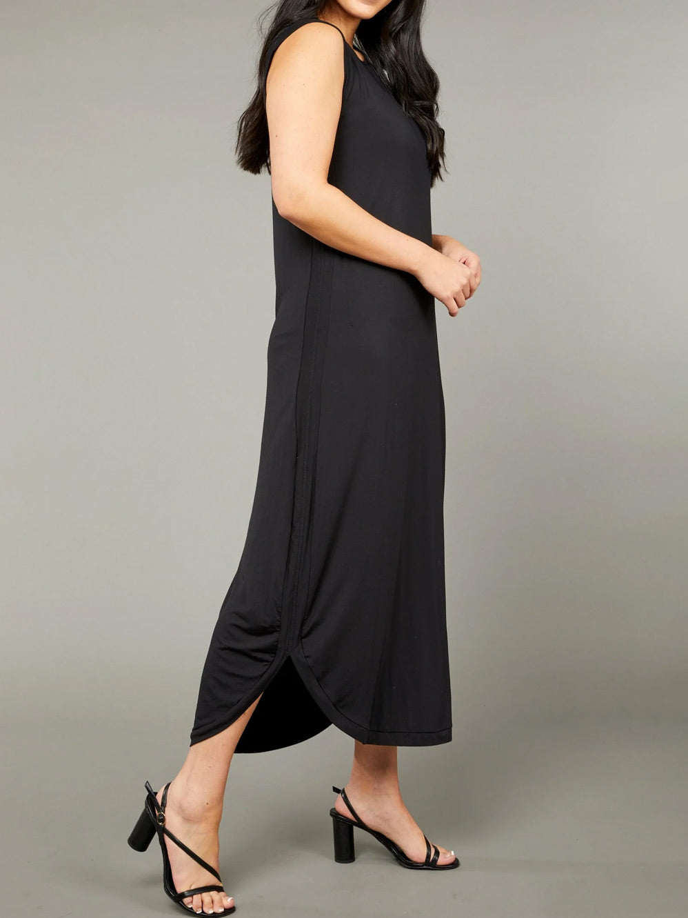 TANI WILLOW MAXI DRESS